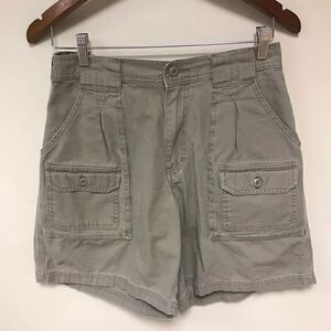 👠Cabelas cargo shorts. Size 4 or 6